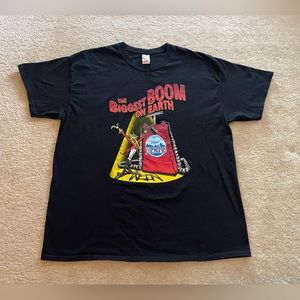 Gildan Graphic T Shirt - Fireworks - The Biggest Boom on Earth - Size: XL